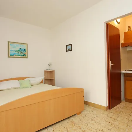 With A Parking Space Duce, - 20858 Apartman Omis